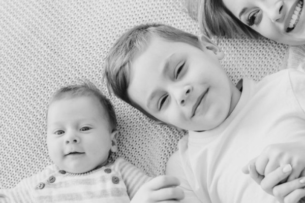 Nuovo Bonus Mamme 2025: 40 euro al mese per chi lavora e ha almeno due figli